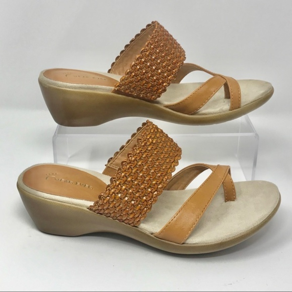 Wear.Ever Pippie Carmel Color Wedge Sandals SZ 8.5 (Great Pre-Owned Condition) - Picture 3 of 9